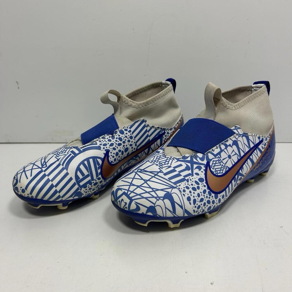 NIKE DQ5324-182 Big Kids Soccer Football in White Metallic Copper Concord Y4.5